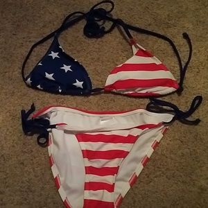 Flag Old Navy string bikini